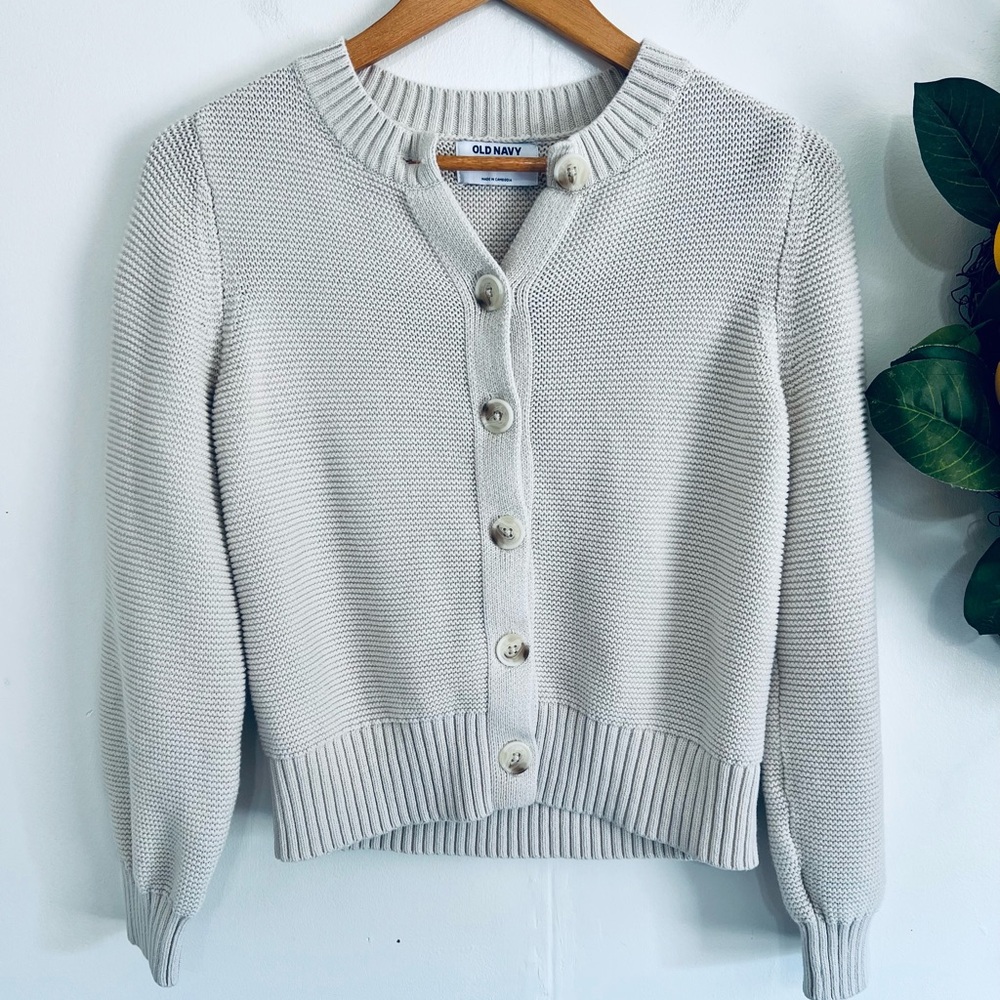 Old Navy cream cotton cardigan sweater
